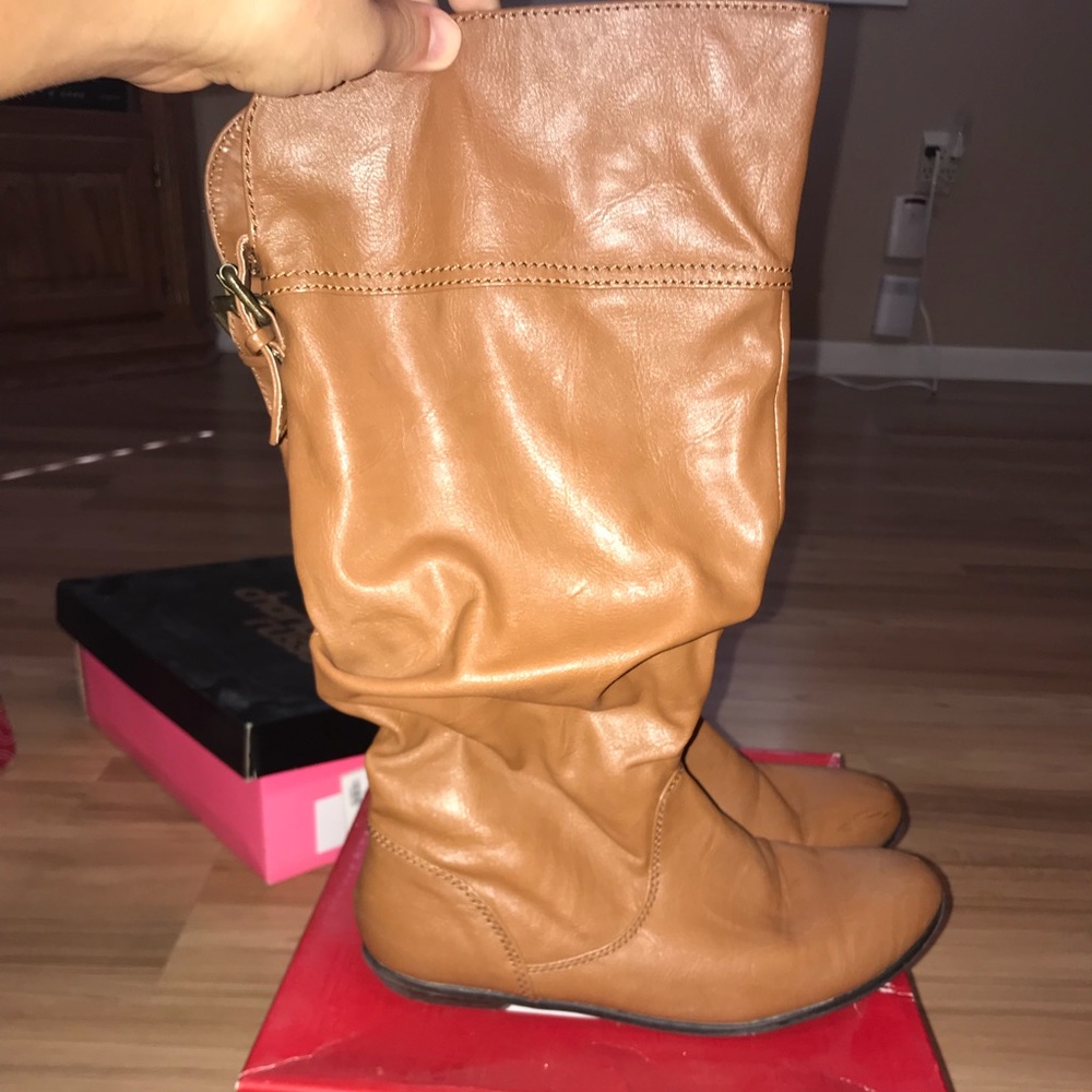 Slouchy Tan (faux) Leather Boots